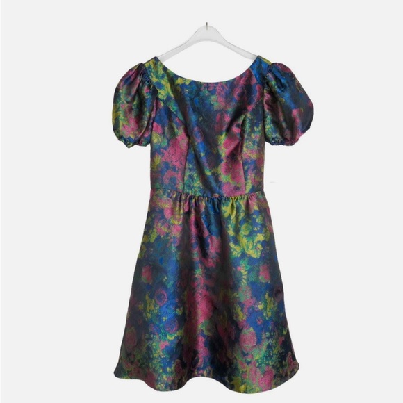 Davids Bridal Short Puff Sleeve Open Back Brocade A-Line - Picture 4 of 9